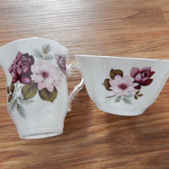 china cream & sugar - Picture 3 of 4